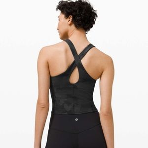 Lululemon key to balance tank camo 4